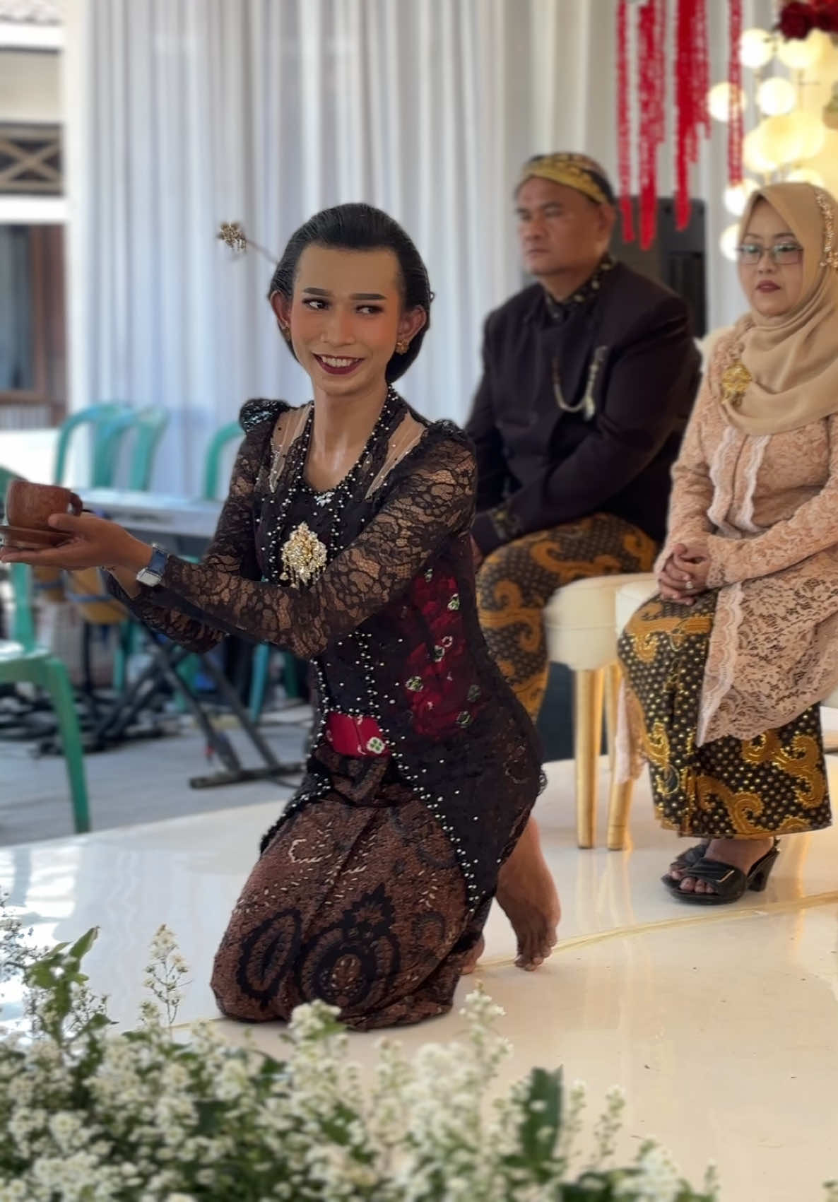 @Mbak Sari || Cucuk Lampah