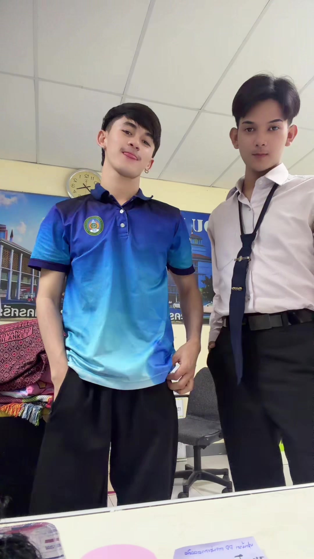@โจนัสลูกป้าเอียด