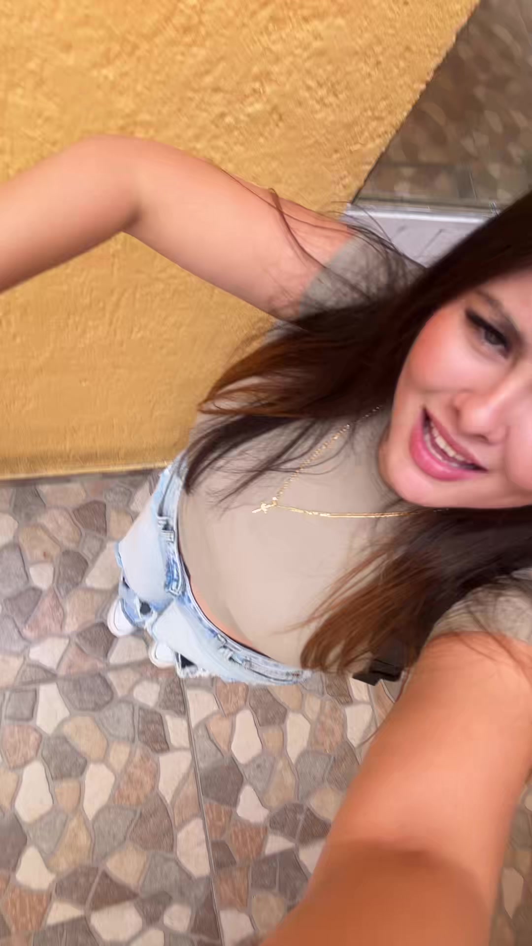 @Elizabeth_Gonzalez 🦋