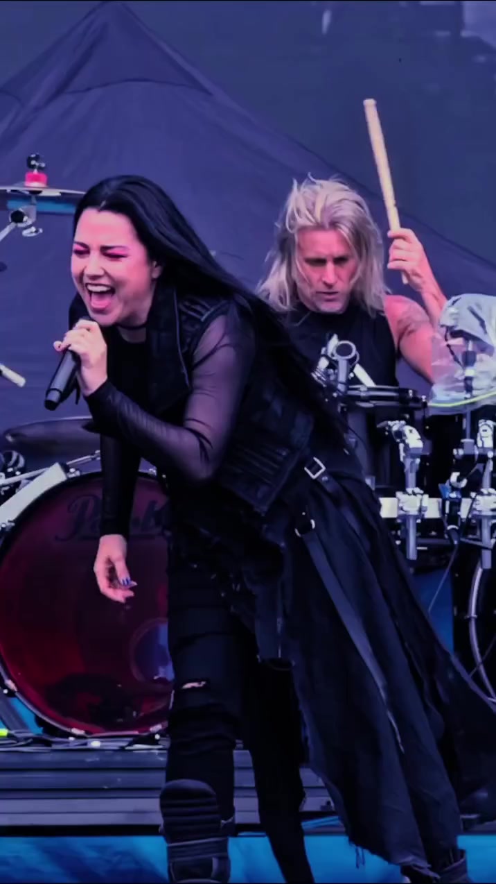 @Evanescence (Fans)