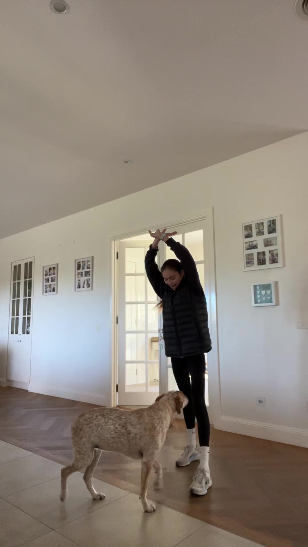 @Elise