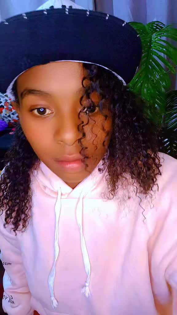 @Ma Amir 🦋🦋