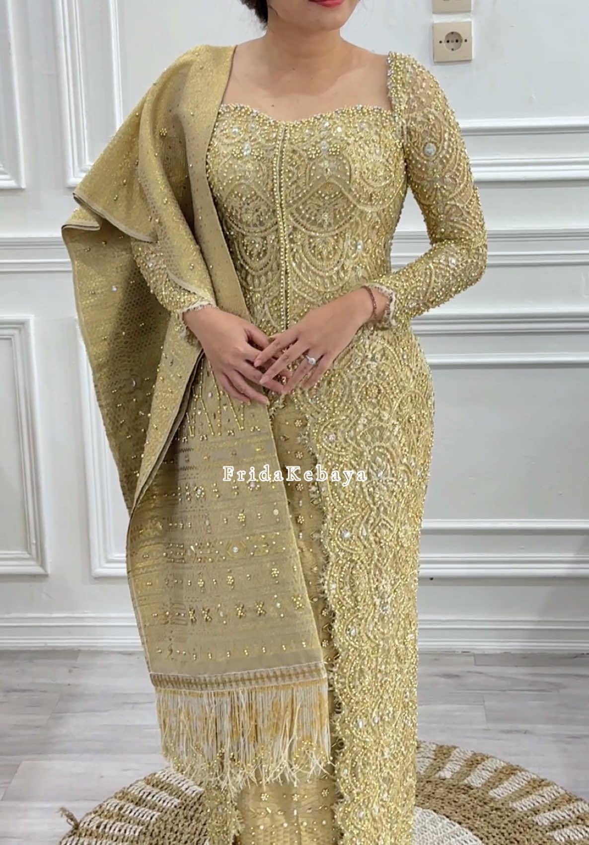@Frida_Kebaya