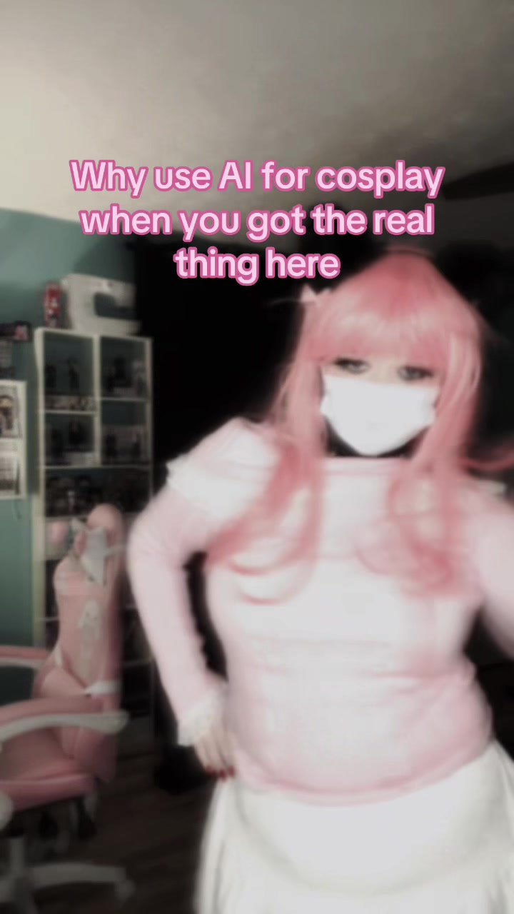 @ghostly_cosplaz