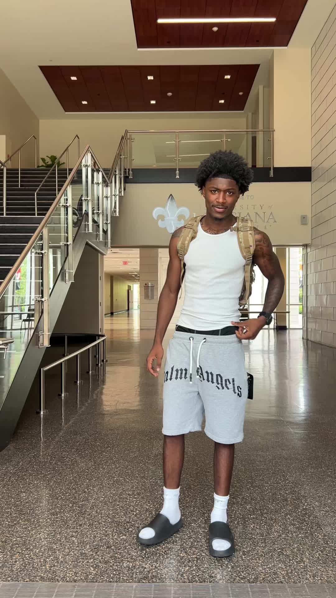 @Jr⭐️