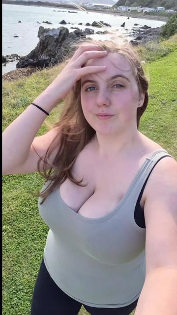 @kiwimilkmaiden