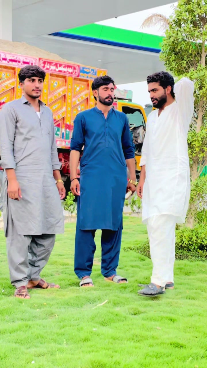 @ملک  نعمت  اللہ سوبھی 💕