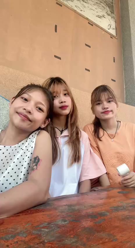 @Nadi ᥫ᭡