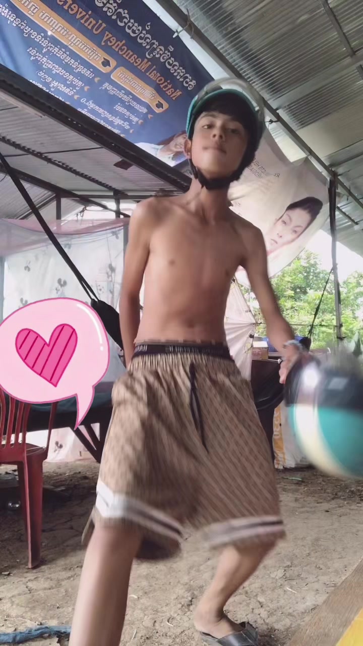 @បុរសល្អជាងគេលើលោកគឺបងត្រា😕
