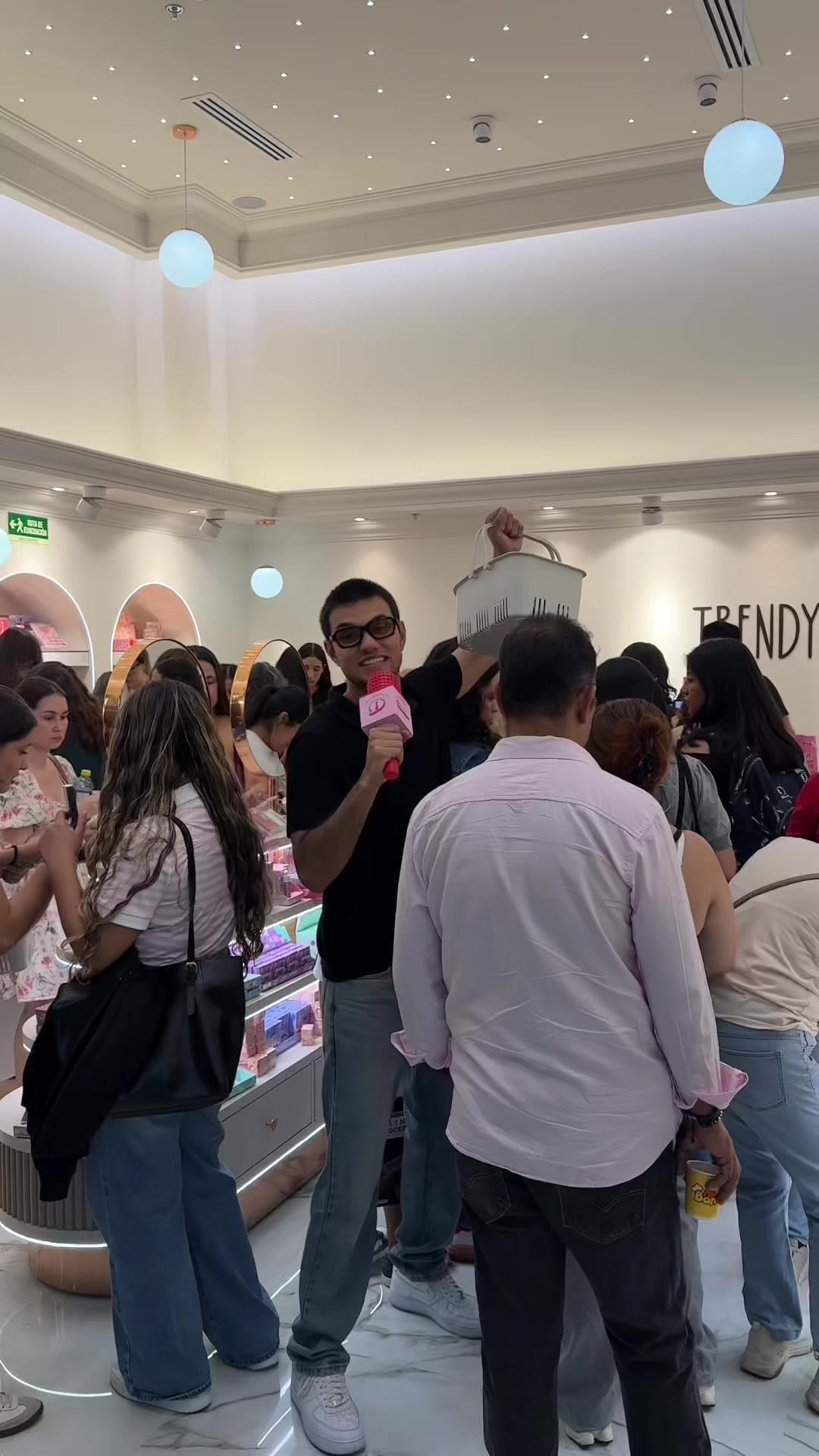 @Trendy Maquillaje