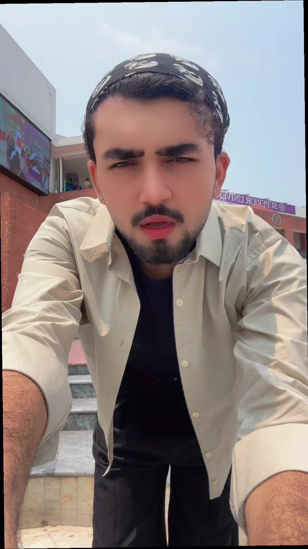 @Mr Curly._