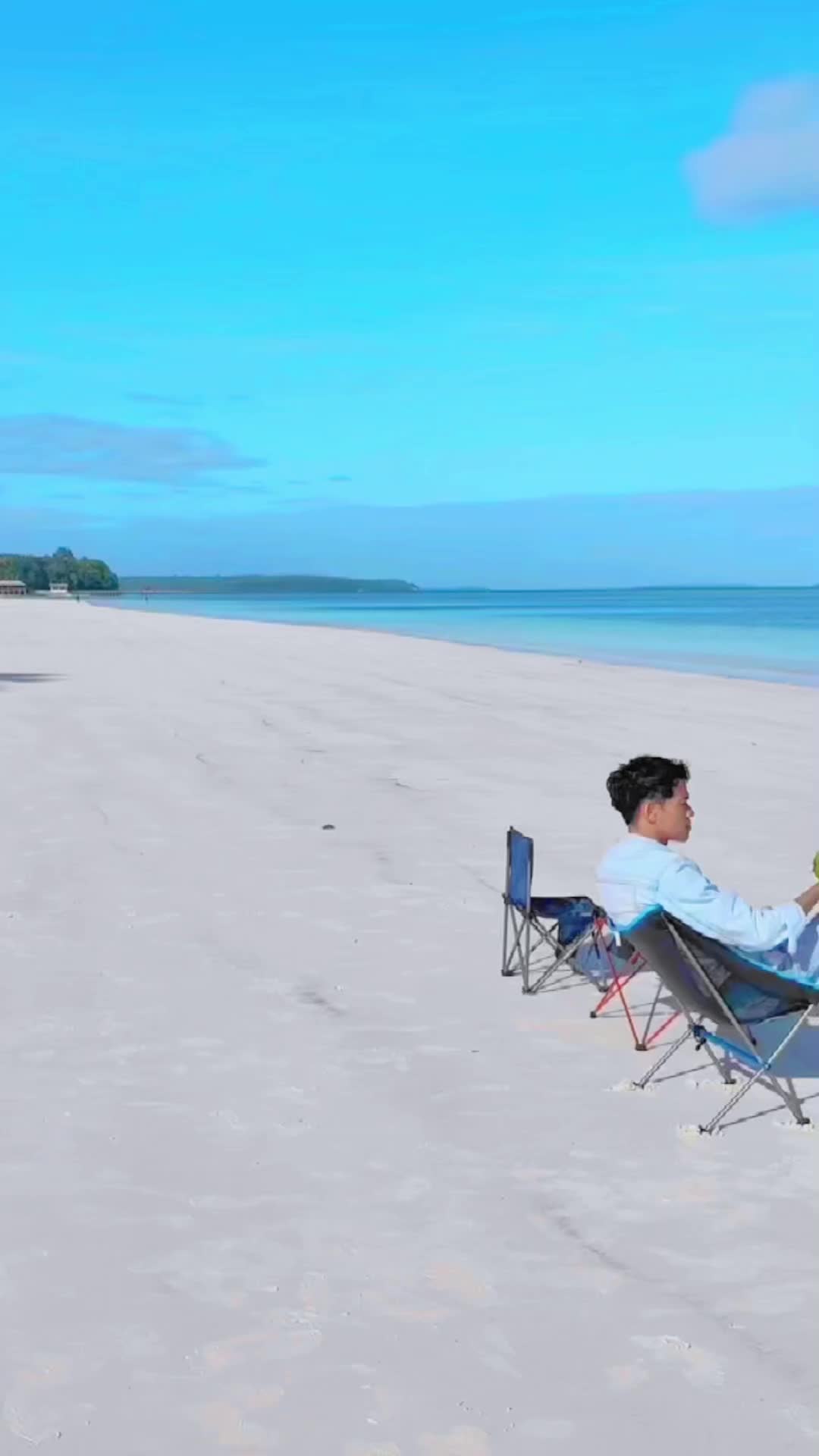 @NGURBLOAT BEACH