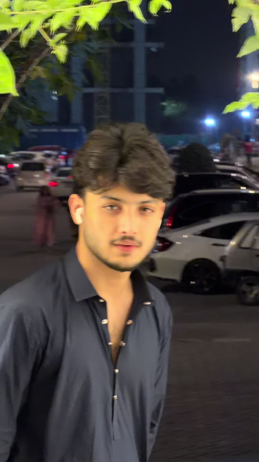 @Hussain_🫀