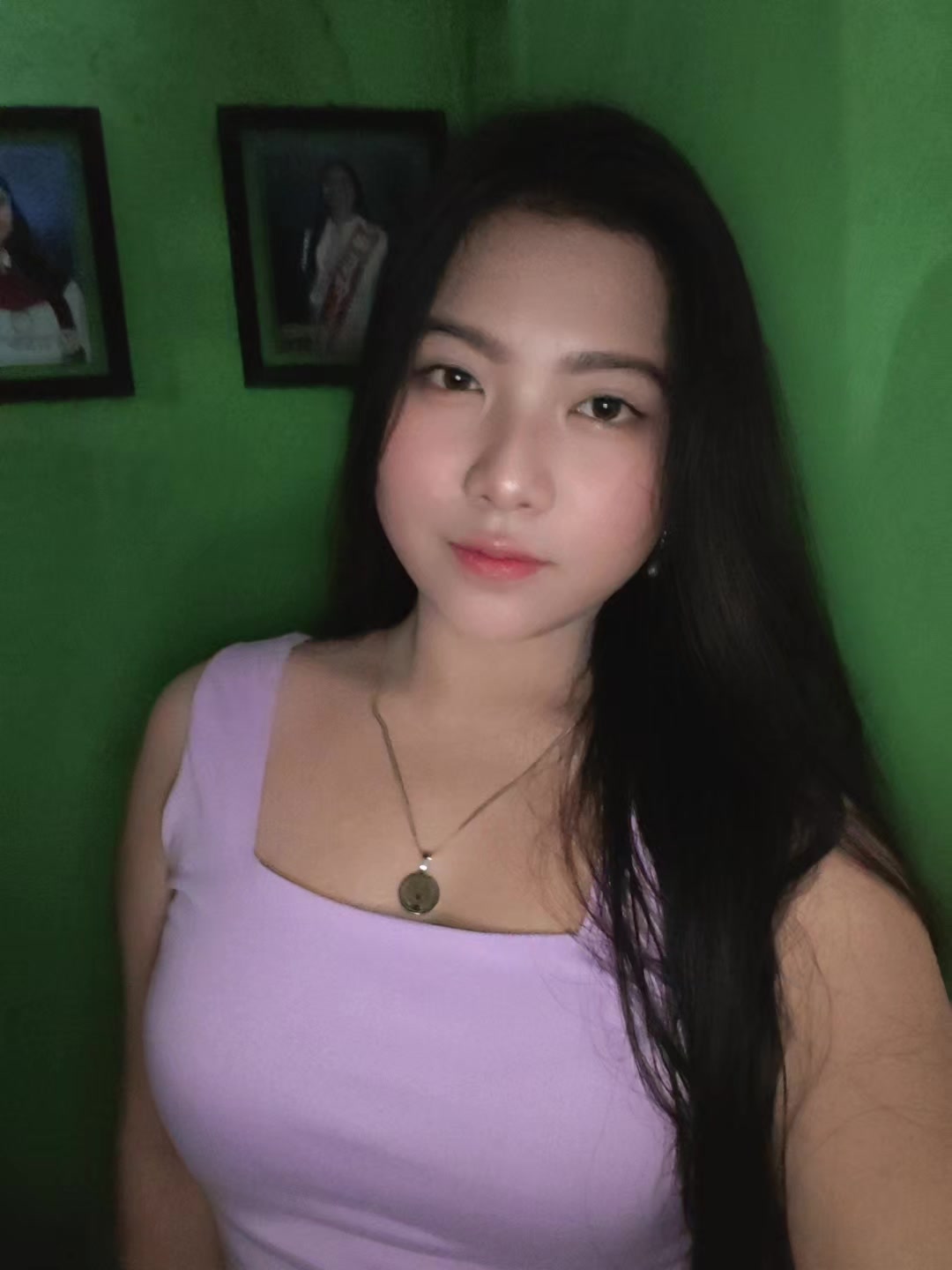 @urgirl_crxtn