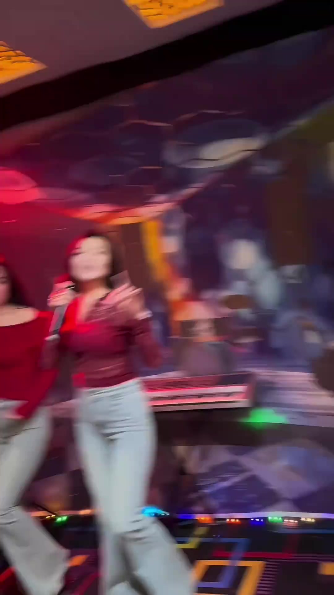 @Domi