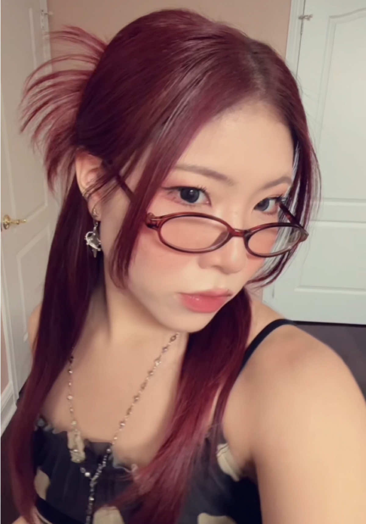 @thevivivibes