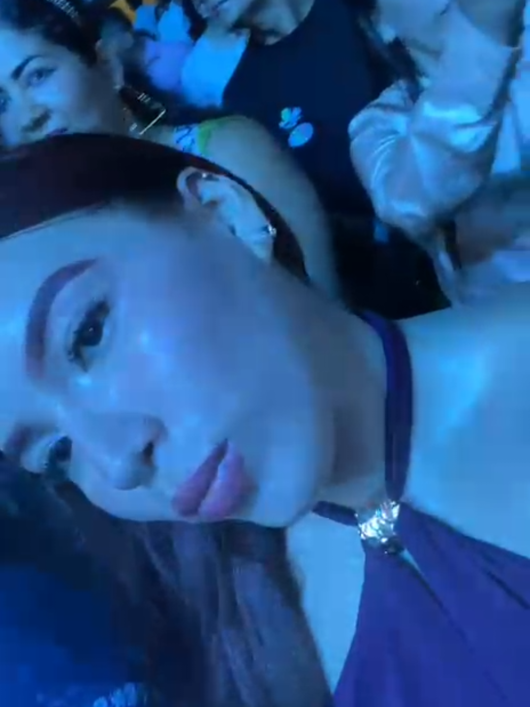 @J👩🦰