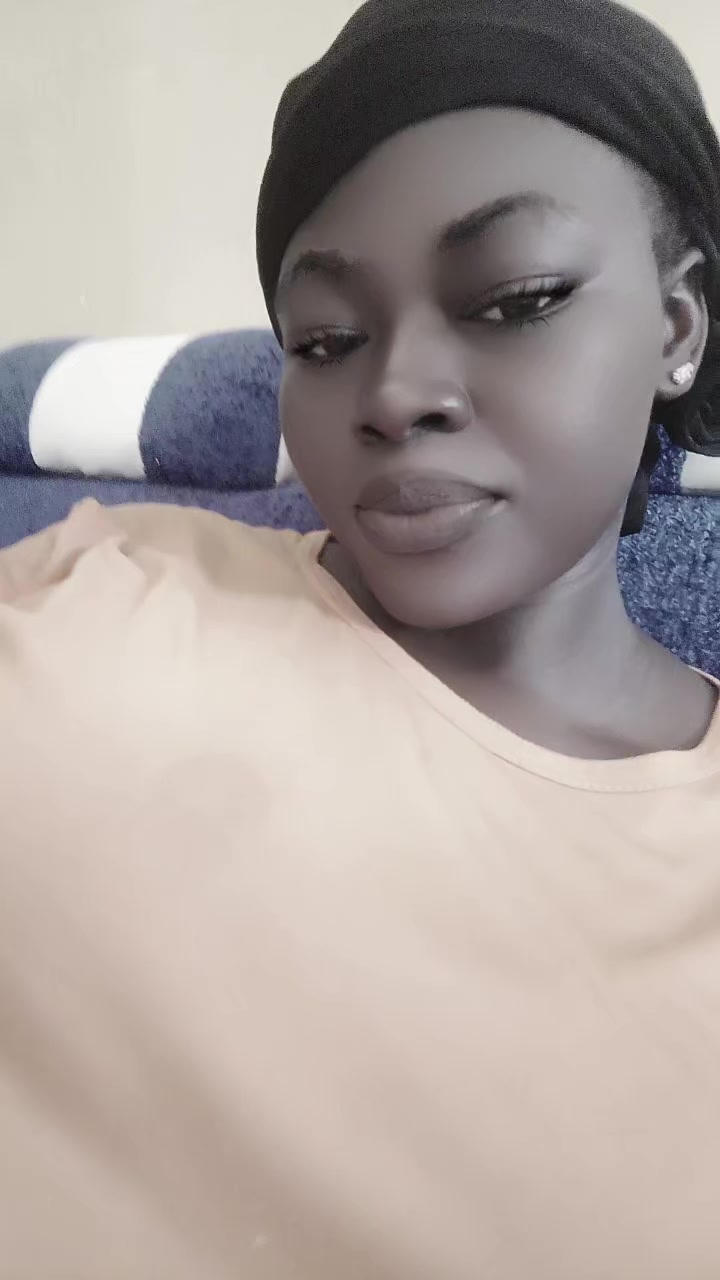 @🧕A&iuml;cha 🦋siraba🫦