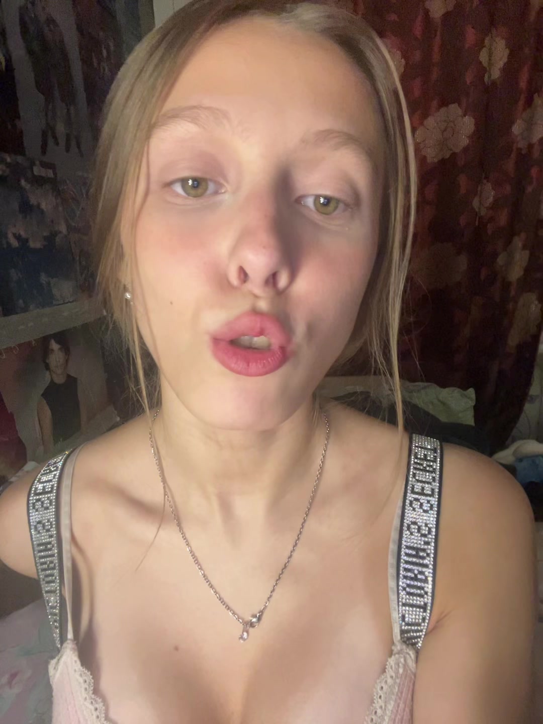 @Анорексичка