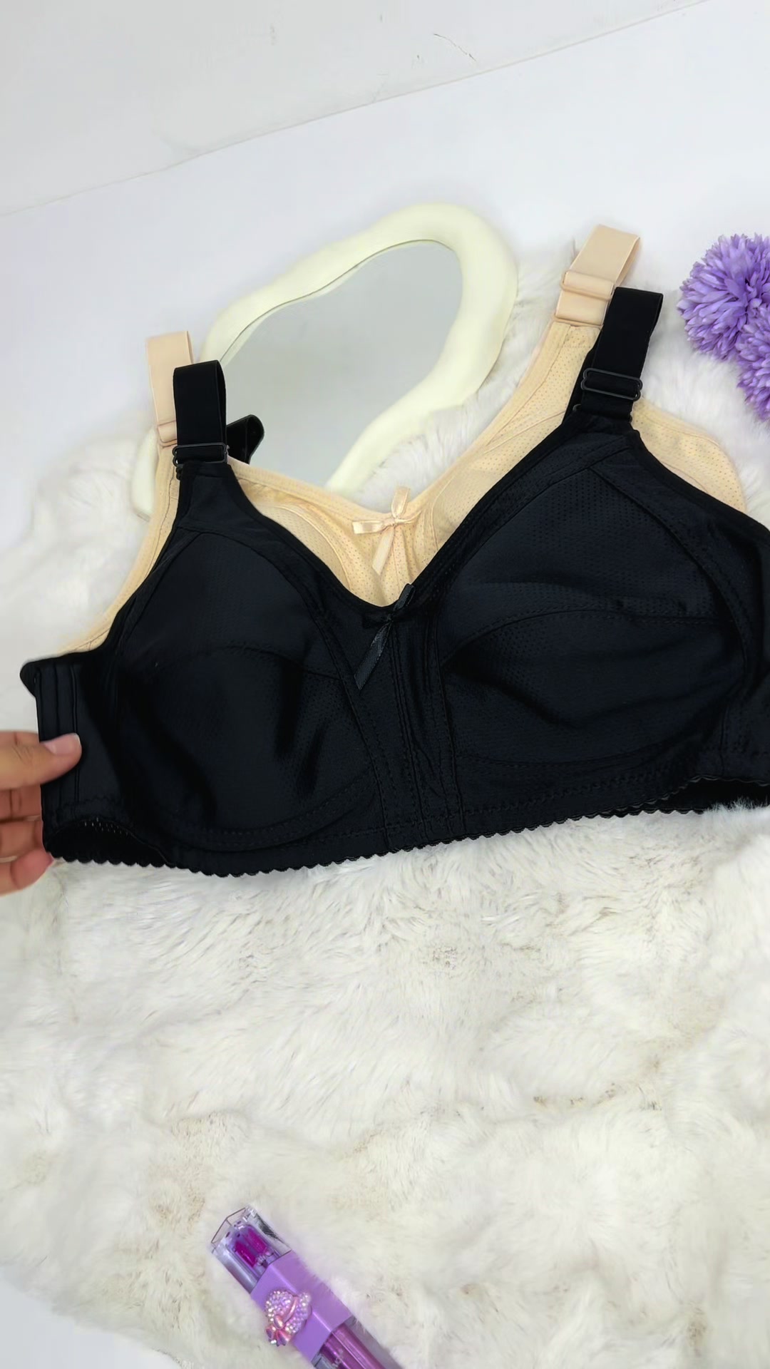 @Lucy Lingerie
