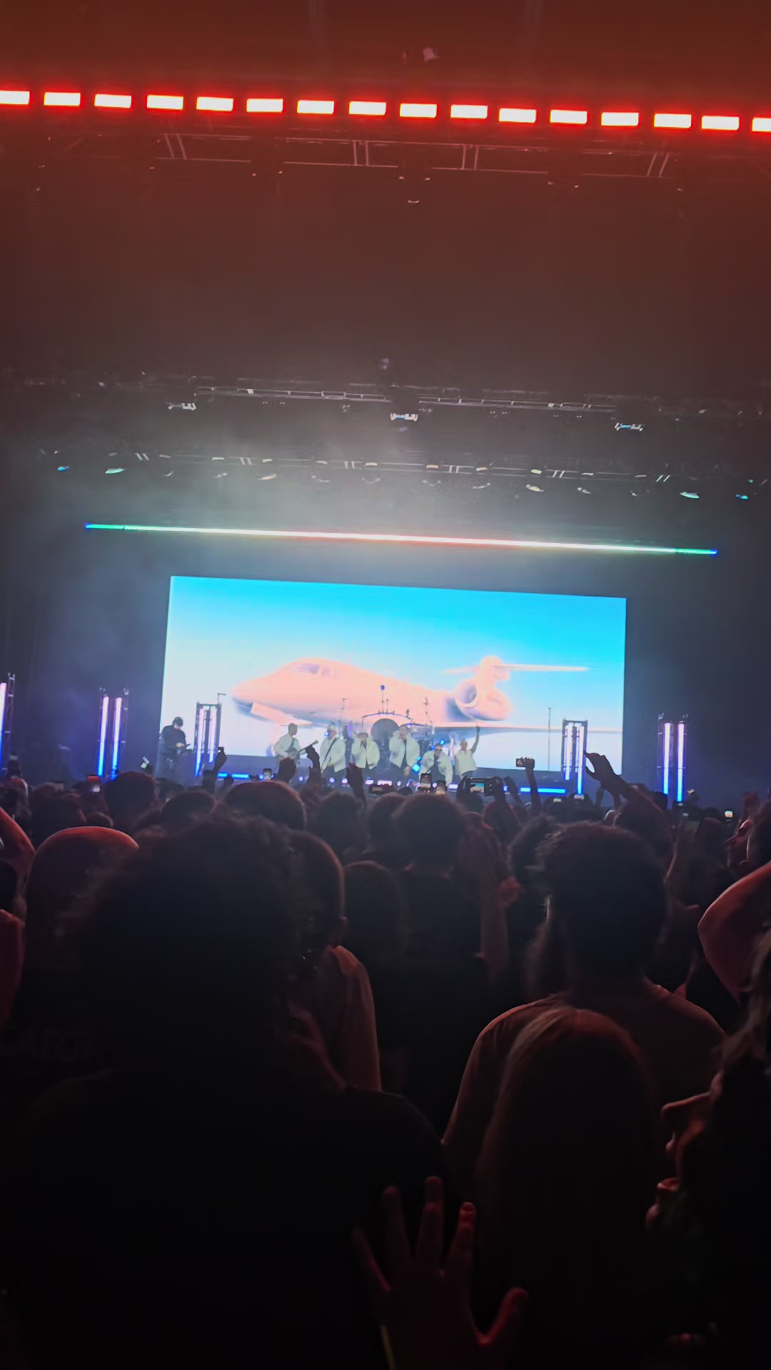 @twoticketstochaos