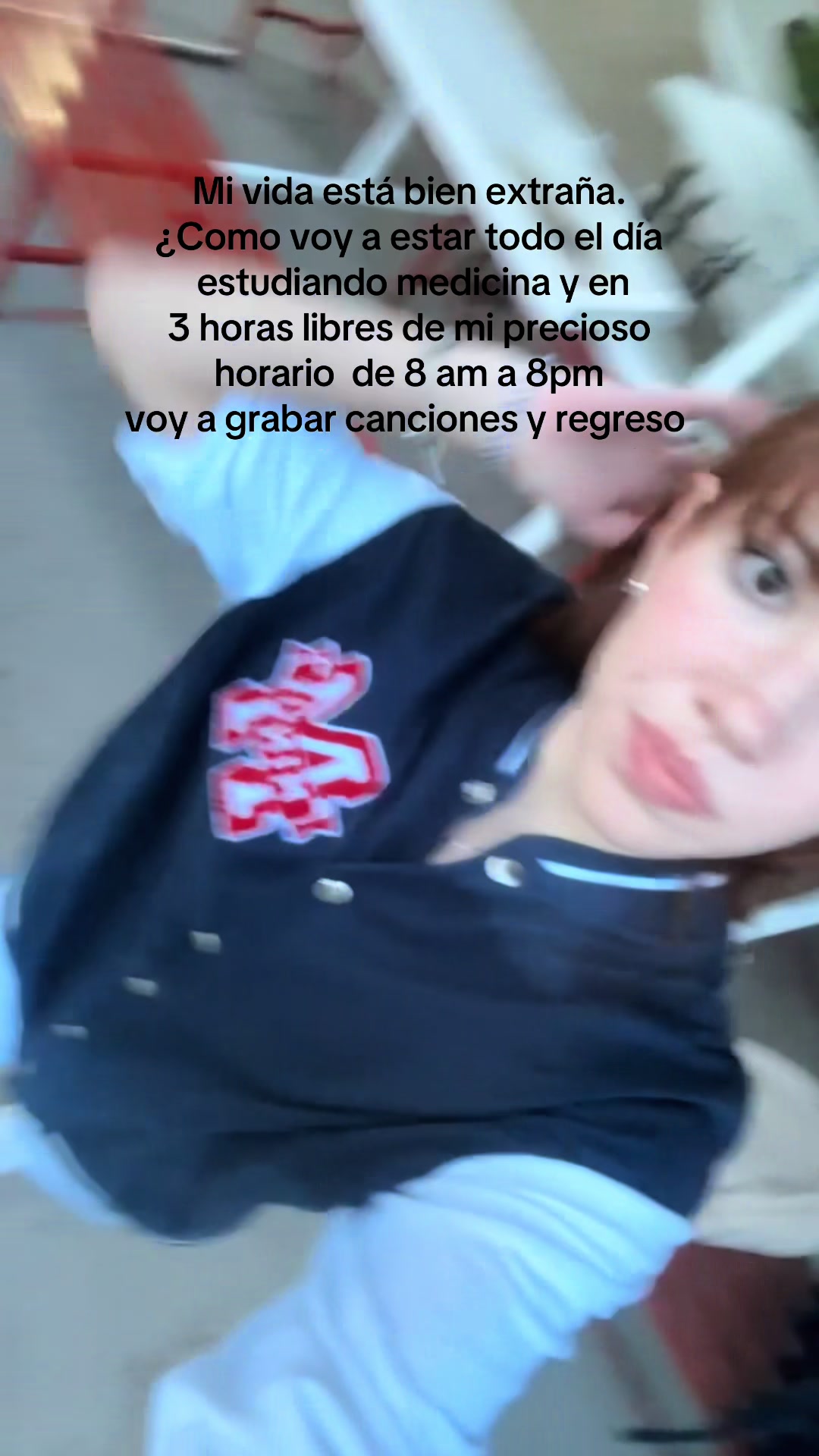 @VICKY ♡