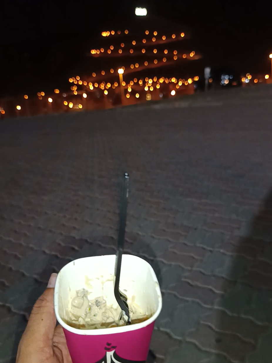 @Shahrukh 🇴🇲🇵🇰
