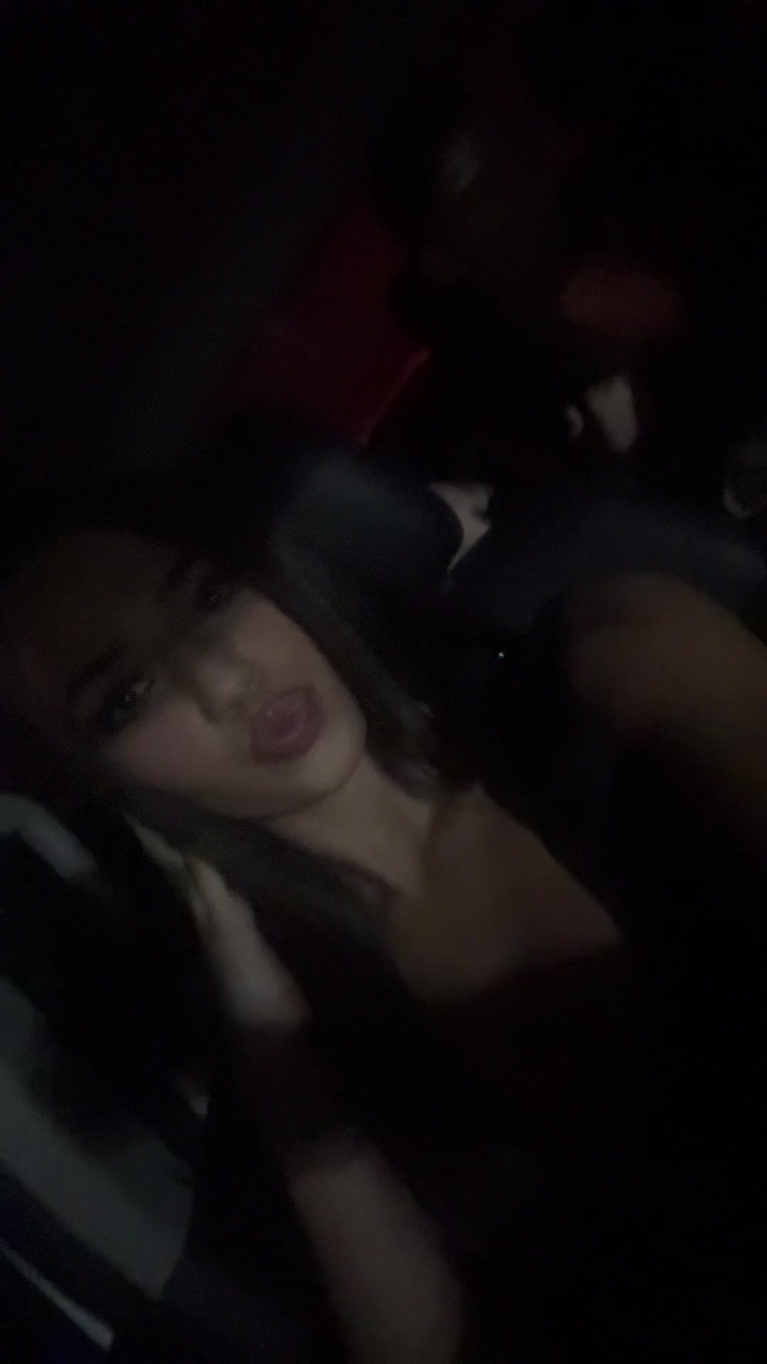 @izzyyoung