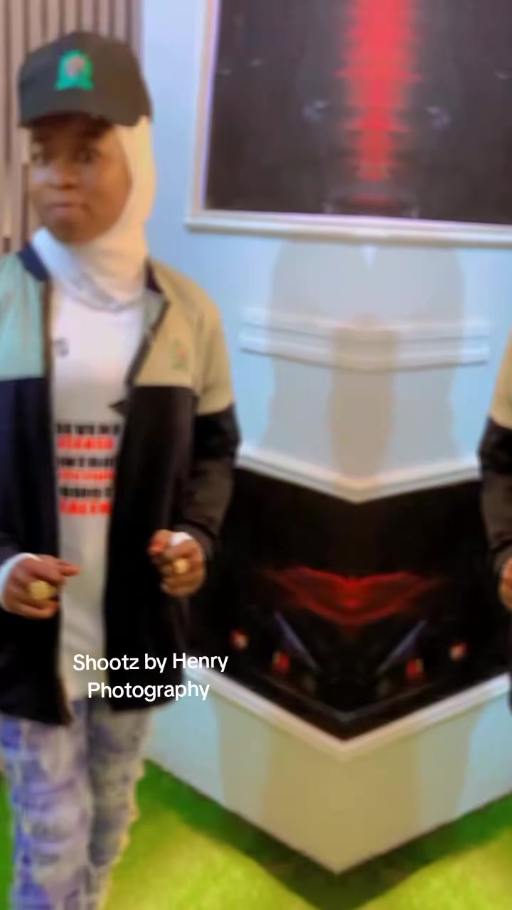 @Henry Photography Doro
