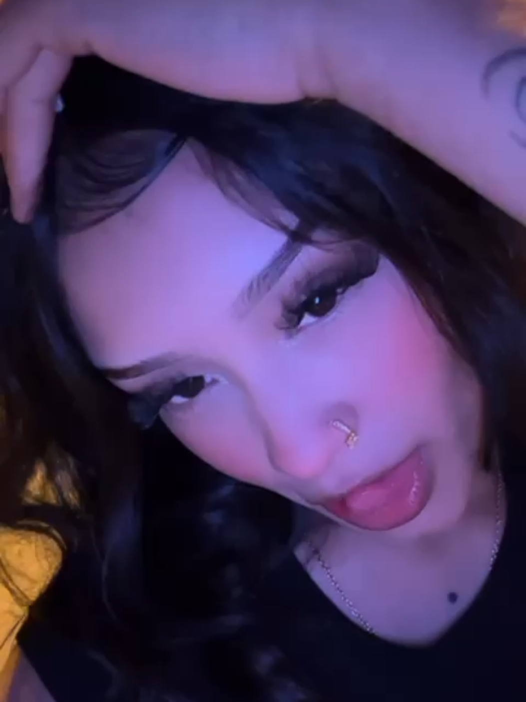 @𝖘𝖍𝖊𝖞