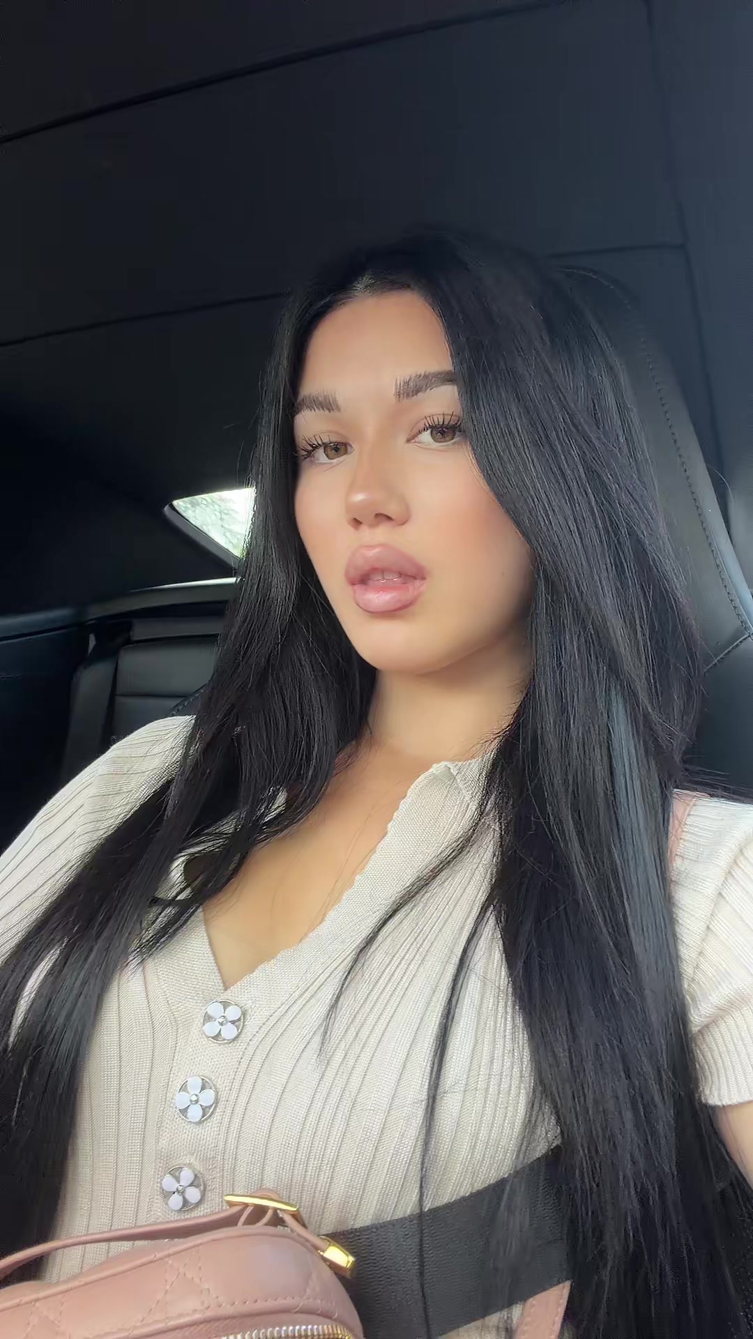 @Karin
