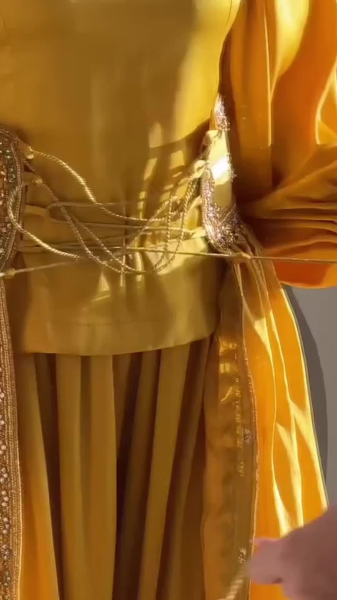 @๐
๐๐ฃ๐ฃ๐๐ฉ๐ฌ