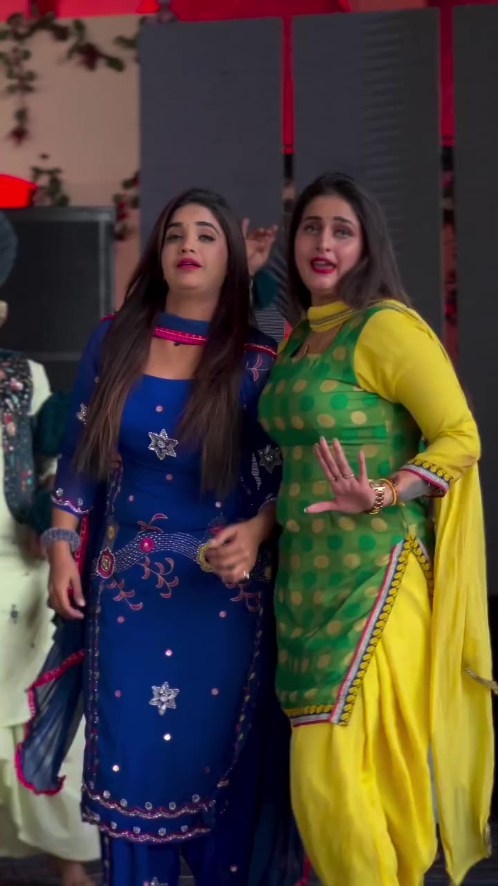 @Aj_Malika011