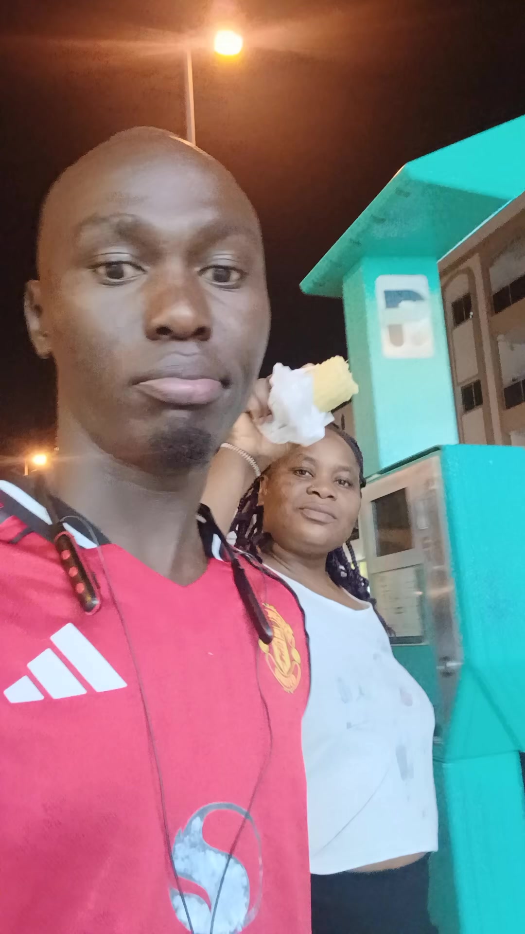 @Derrick Stansilous 🇰🇪