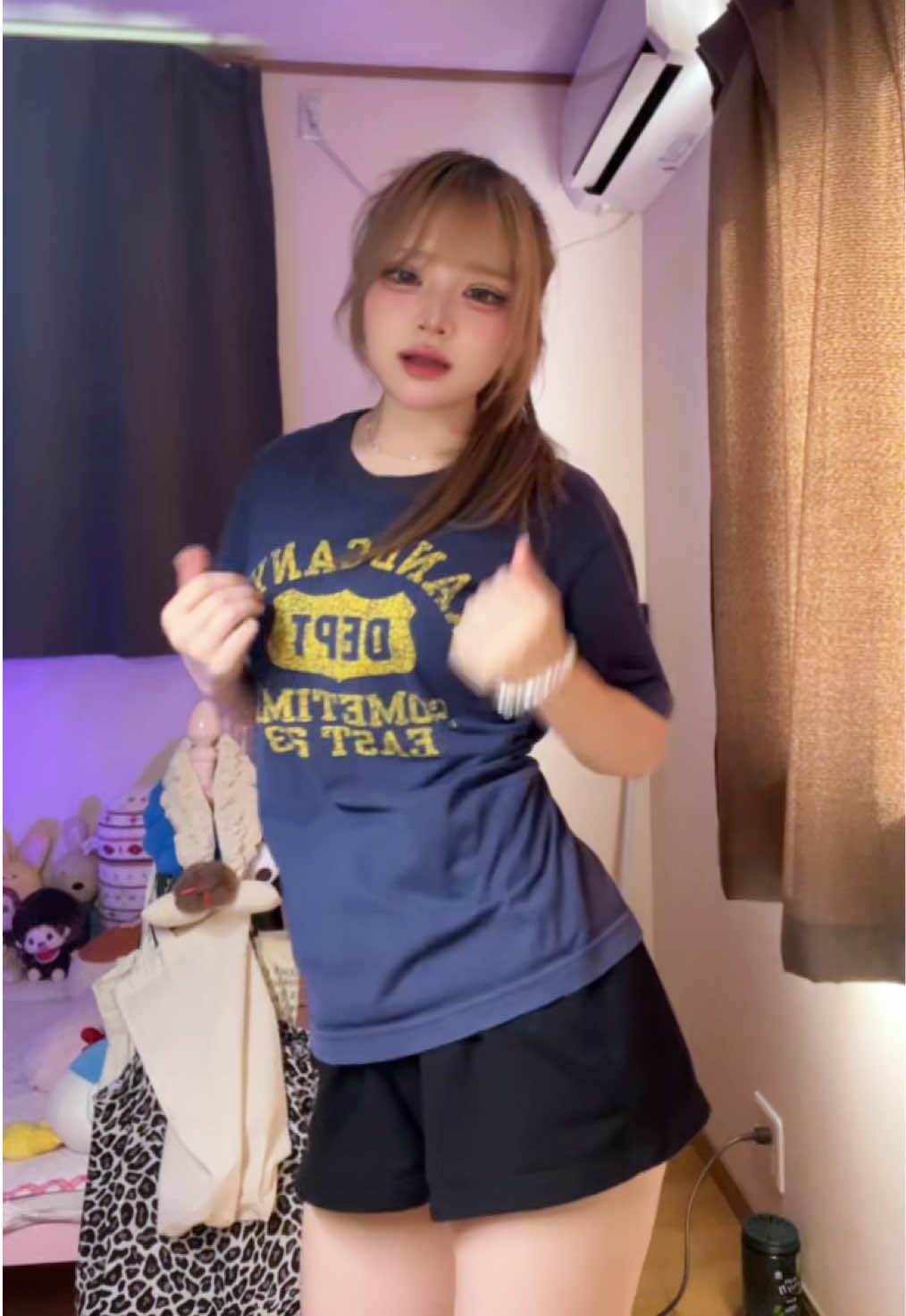 @にょっ。