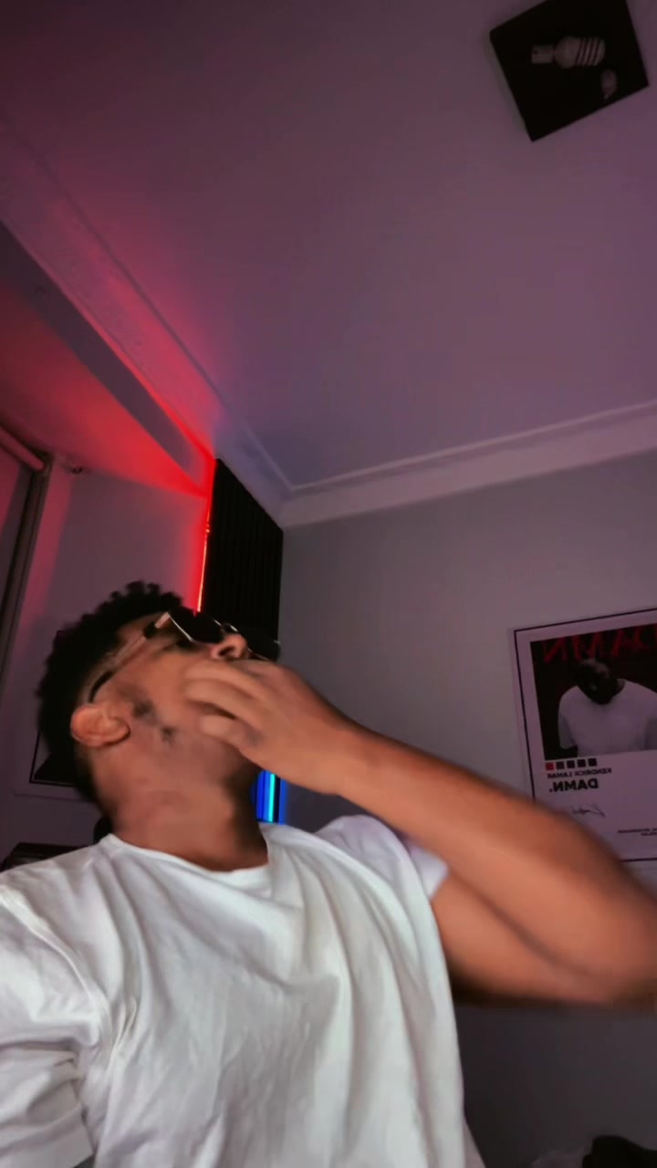 @𝐍𝐚𝐡𝐨𝐦_𝐀𝐠𝐚𝐦𝐞