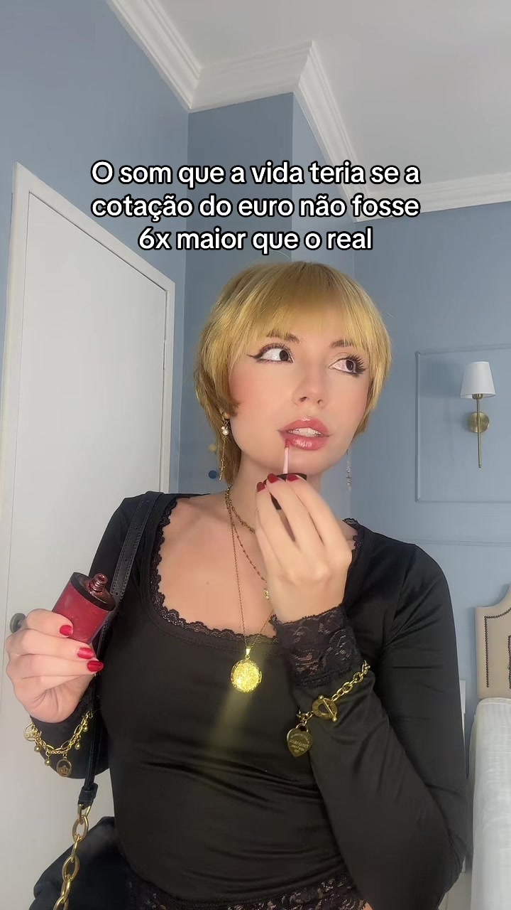@𝐌
