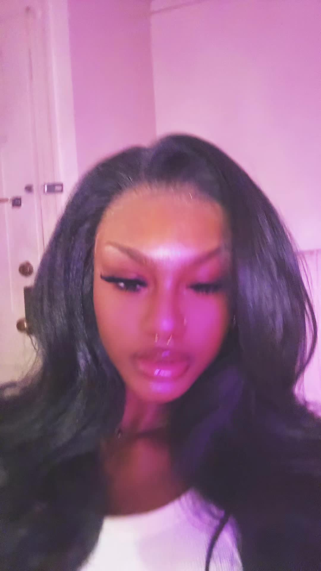 @𝕄𝕠𝕟𝕖́𝕥 ~