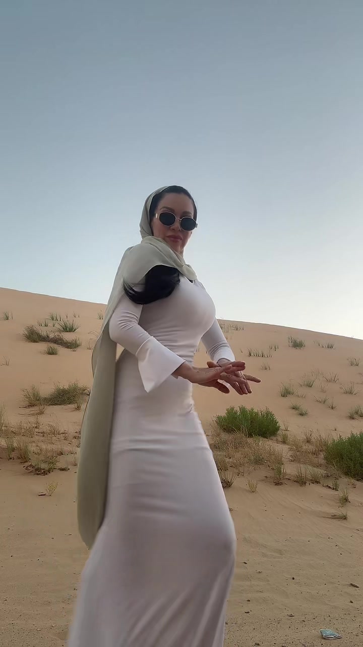 @Esmeralda Bellydancer