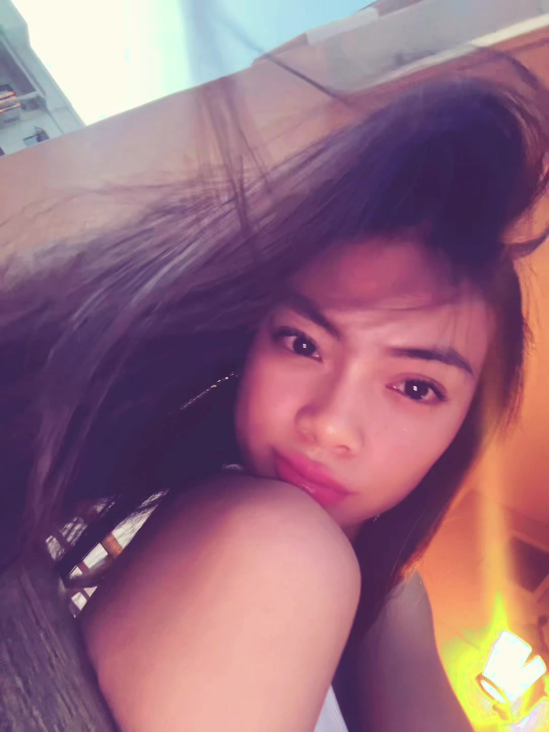 @Z.