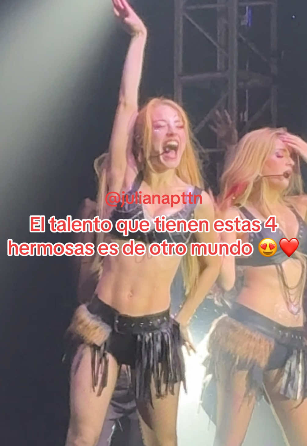 @Juliana 🇦🇷 (Ig juli.dancer_)