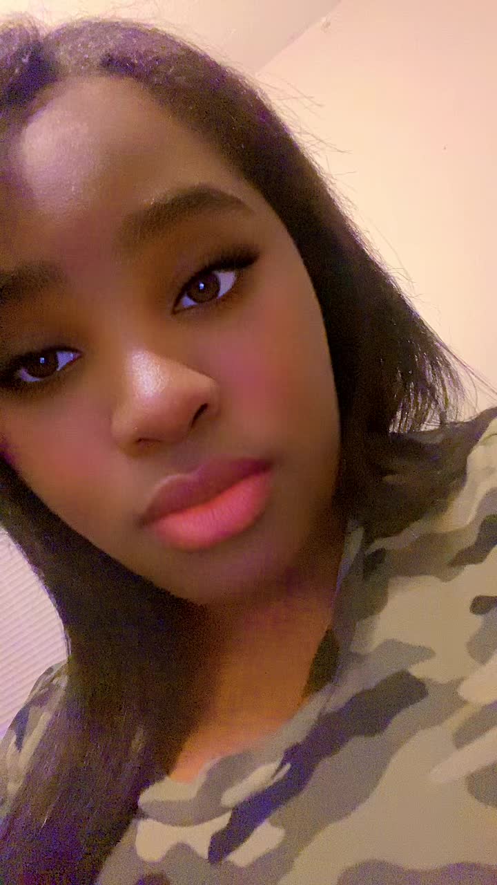 @Deeshort26