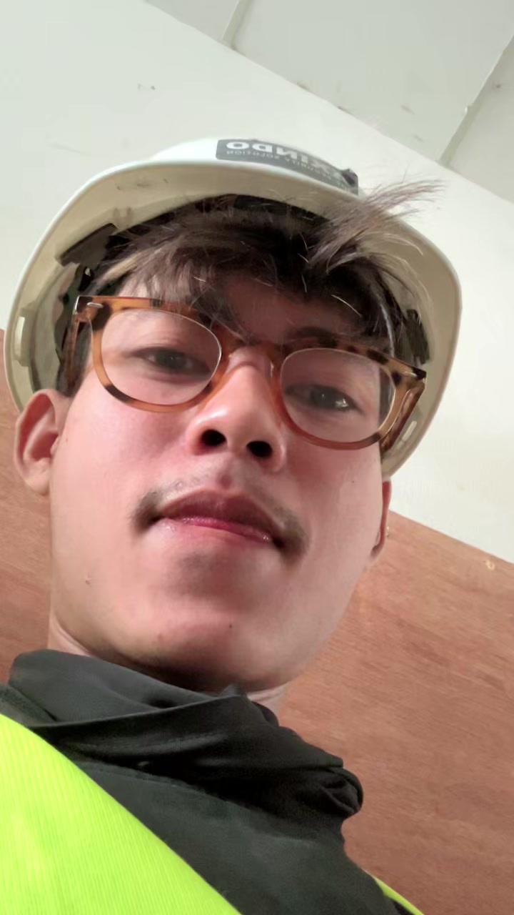 @1%
