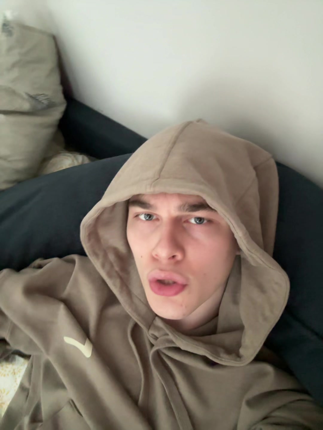 @Илюша🥱