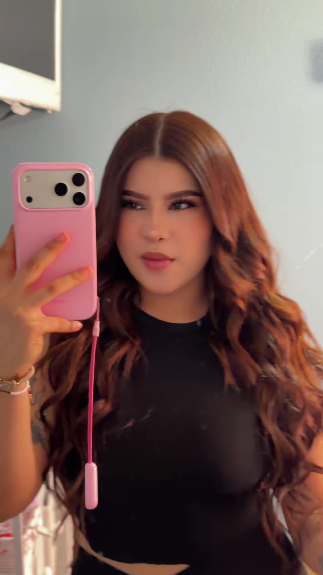 @Monicar