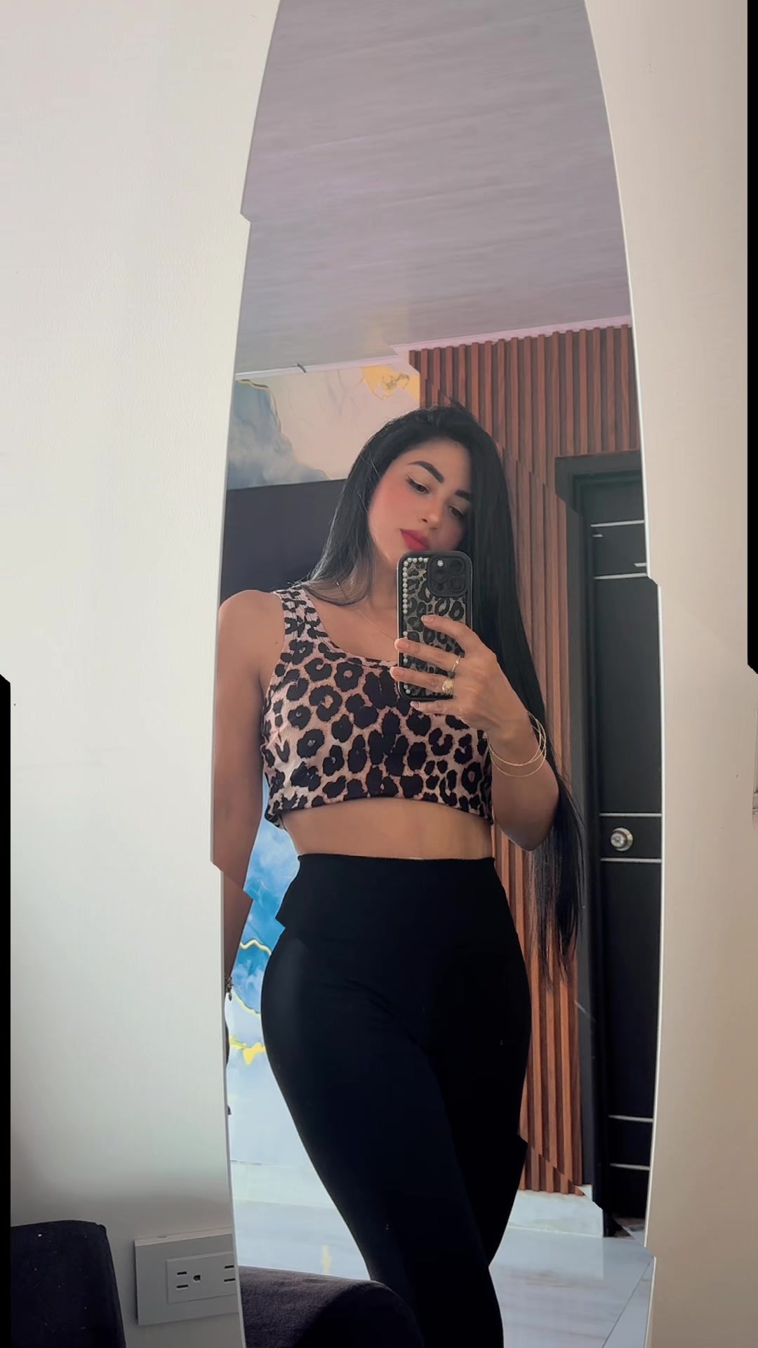 @Rocio- te Sigue