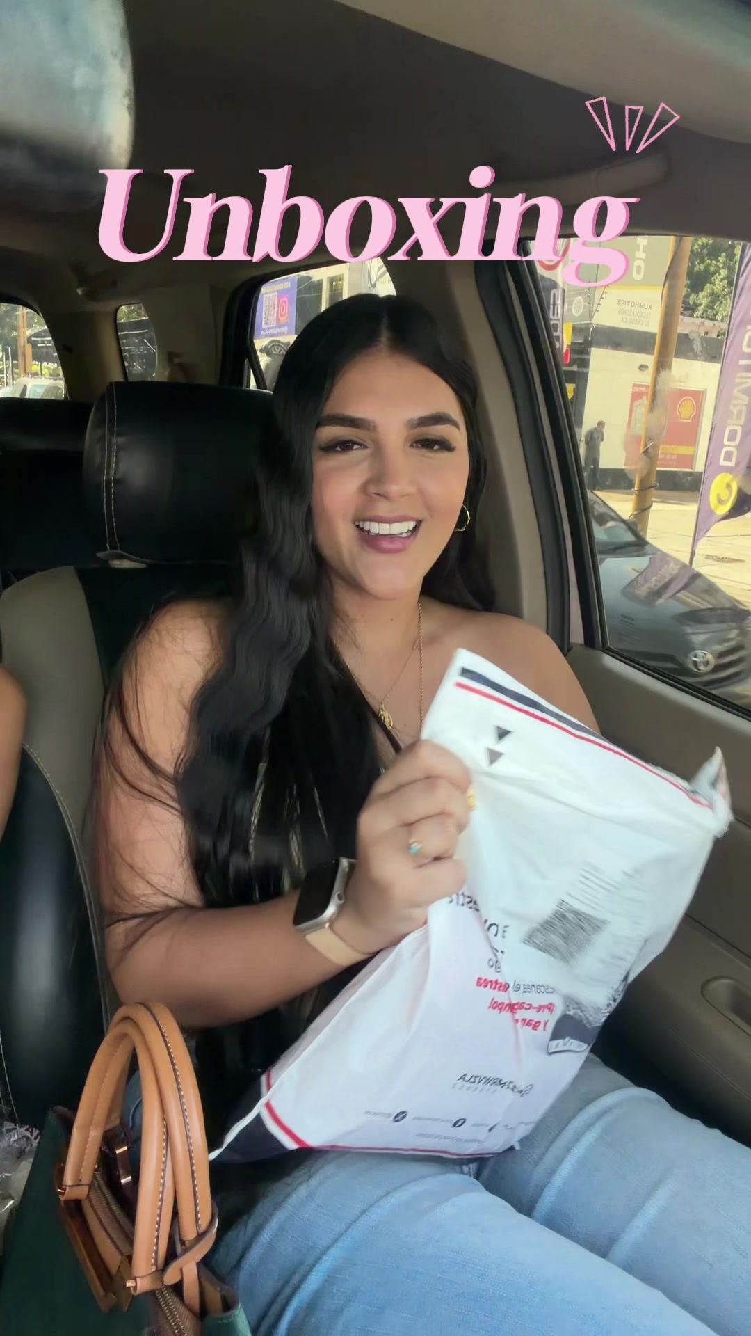 @Alejandra Cardenas