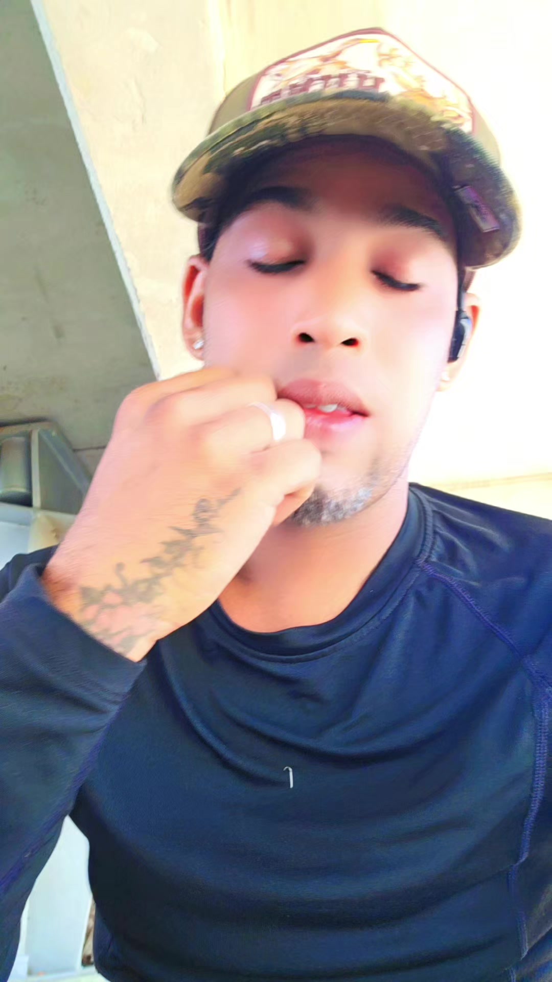 @๐ Vickram Sundat ๐๐ฌ๐พ๐น๐น