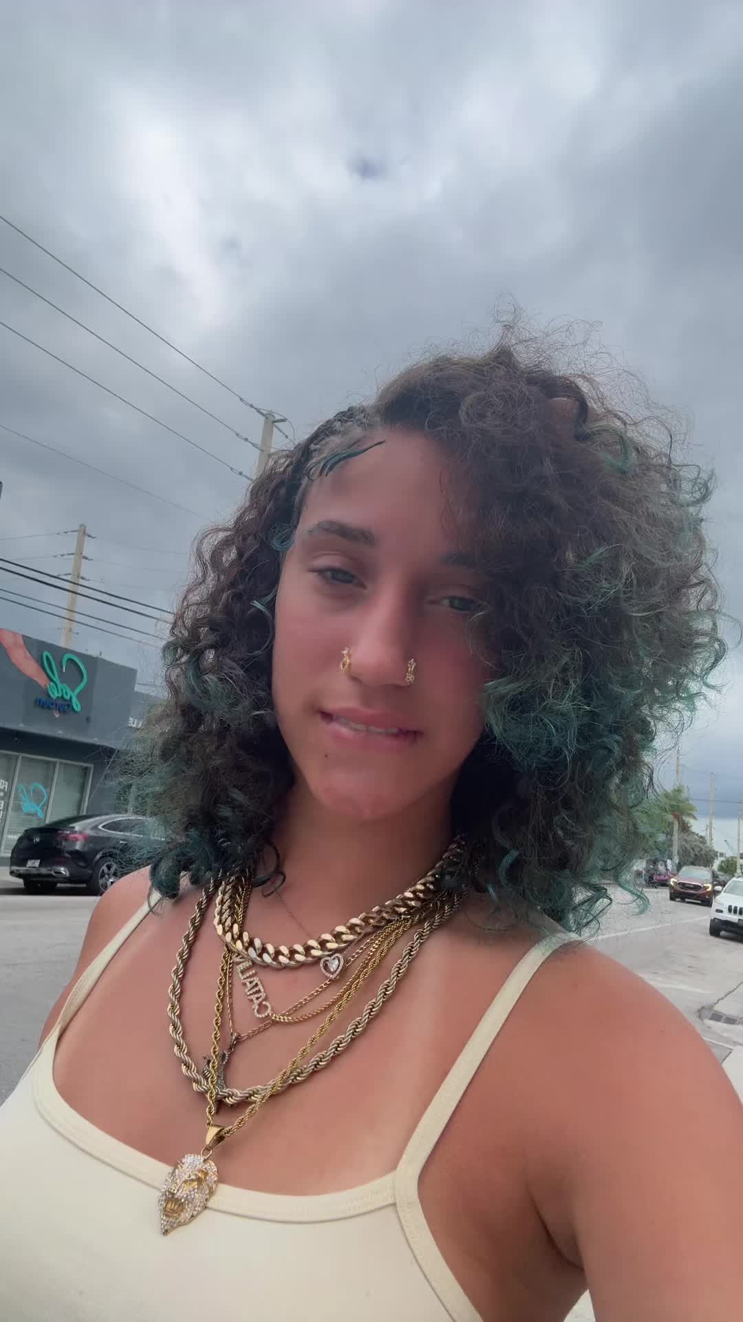 @Nichole_11_