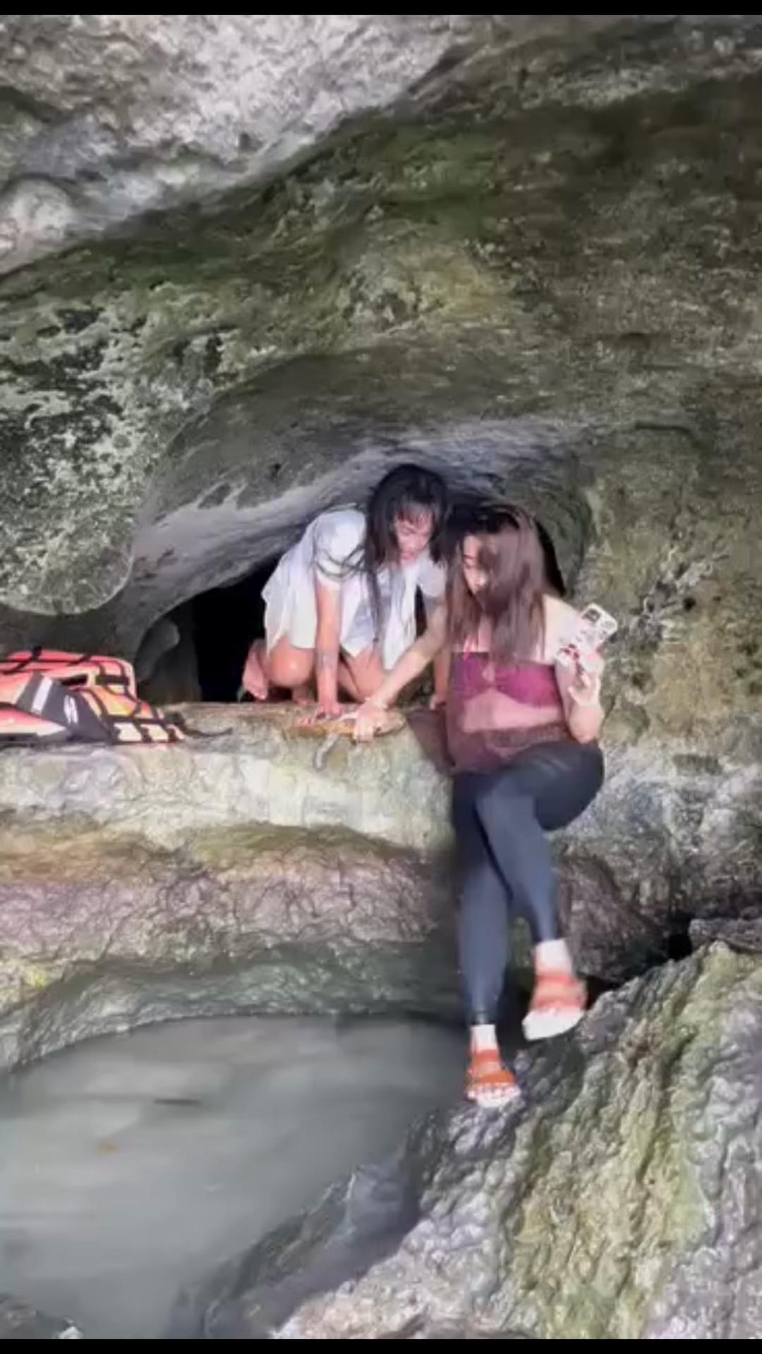 @RR 👽